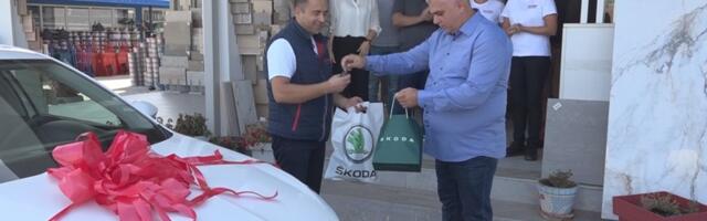 Od poslodavca za 20 godina rada dobio nov automobil