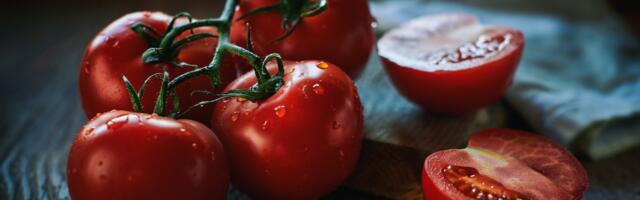 Paradajz: zašto je koristan i šta jesti sa njim