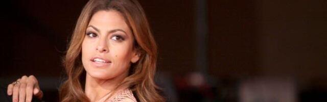Zavodljive letnje haljine: Eva Mendez nosi najbolji model