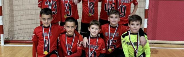 Mladi fudbaleri Borca osvojili turnir “Miljan Miljanić“ u Guči