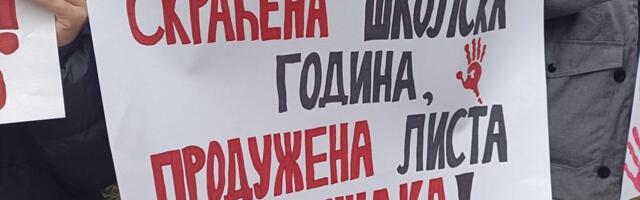 Blokiran niški "Sremac", đaci neće na raspust i poručuju da nisu ničije vlasništvo