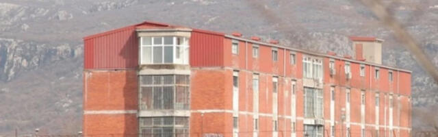 FILMSKA SCENA NA KAPIJI ZATVORA! Advokat pao u NESVEST kada je u garderobi koju je doneo pronađena PRAŠKASTA SUPSTANCA!