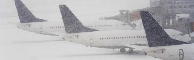 HITNO ZATVOREN NAJVEĆI EVROPSKI AERODROM! Sneg napravio haos, otkazano na desetine letova!