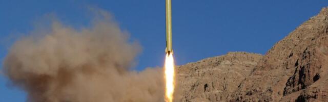 "POLOVINA IRANSKIH RAKETNIH LANSERA NETAKNUTA" Procena američkih obaveštajnih službi u suprotnosti sa Trampovim izjavama!