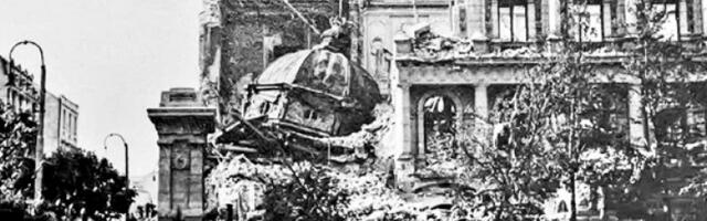 „Цр­не пти­це” над Београдом