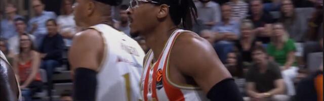 Kakvu partiju igra Moneke: Trojka, spektakularna asistencija, pa onda rampa!