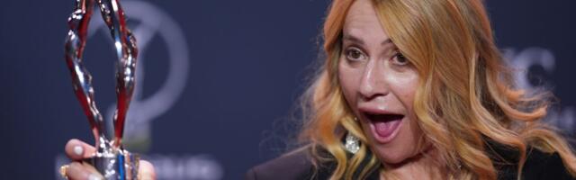 Ušla u istoriju, pa u 66. godini sijala na bini: Đoković joj aplaudirao, a njen govor o "savršenoj desetki"...