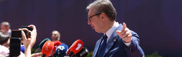 Da li predsednik Srbije zaista nije znao ništa o čarter letu za Tivat?