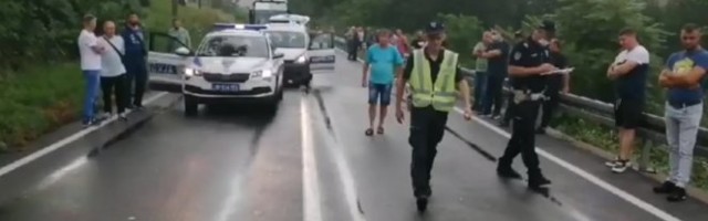 Nesreća kod Pojata, troje povređenih