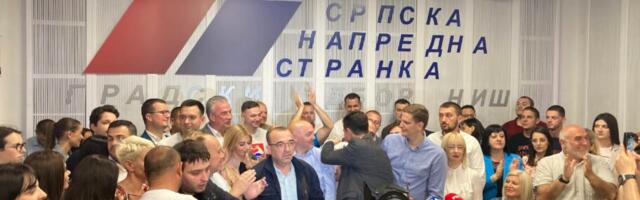 Ruska stranka traži od „ključnog“ Perića da prestane da podržava vlast SNS u Nišu