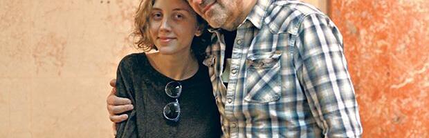 Razgovor oca i ćerke Emira i Dunje Kusturice o filmu: 40 godina od prve Zlatne plame u Kanu za "Oca na službenom putu"