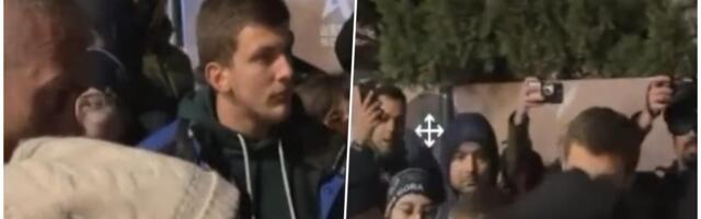 "ZGAZIĆU I TEBE I TELEFON" Na skupu "protiv nasilja" Dijana Hrka brutalno psovala, a onda i šutnula muškarca! Nastalo komešanje među okupljenima (VIDEO)