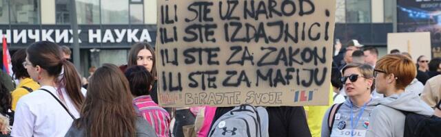 Zborovi blokirali raskrsnicu kod Promenade na 22 minuta