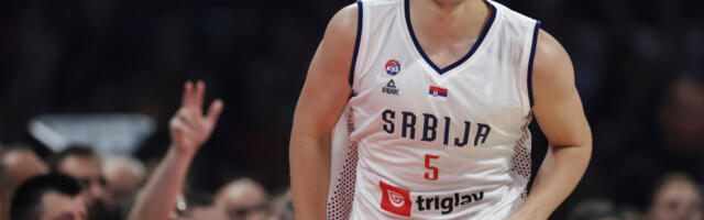 Jović šokirao Srbiju: Sa koronom i slomljenim stopalom igrao sa Amerima u Parizu (VIDEO)