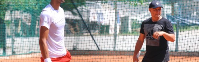 Vajda: Skidam kapu Đokoviću, biću sa njim na Rolan Garosu