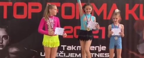 Ajša Čepeljac zlatna na Top Forma fitnes kids kupu