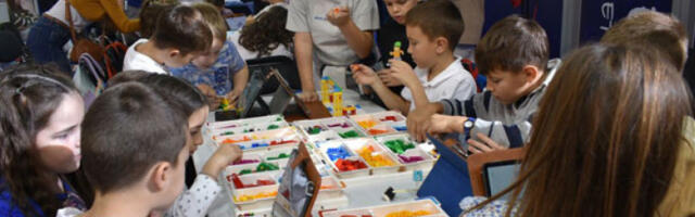 У Београду почиње подела ваучера од 10.000 динара за децу и запослене у образовању