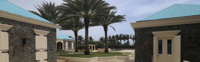 Procurile šokantne fotografije sa imanja Džefrija Epstina: Nećete verovati ko je sve na njima (FOTO)