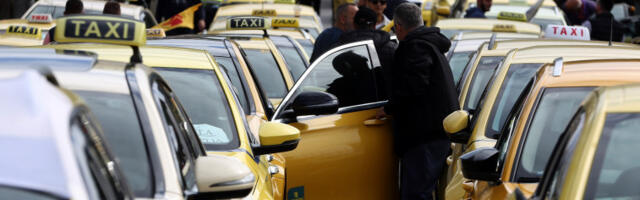 Дво­днев­ни штрајк грч­ких так­си­ста