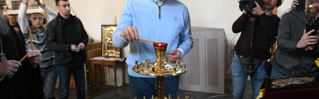 Вучић: Напад на патријарха Порфирија долази из Словеније, циљ рушење светиња српског народа