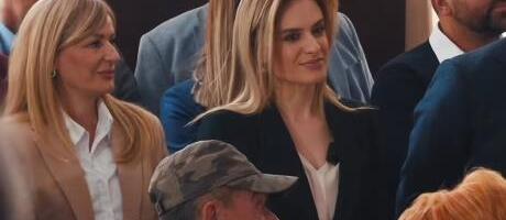 "BORBENI LJUDI!" Ministarka Đurđević Stamenkovski podelila kadrove posete Sevojnu: U društvu penzionera - oslonca svakog društva! (VIDEO)