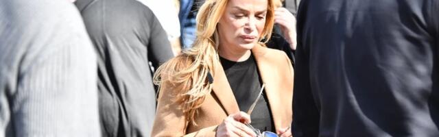 "BILO JE SUZA, TEŠKO MI JE PALO" FOLKERKA NAKON MNOGO GODINA PROGOVORILA O NAJVEĆOJ TRAUMI: "Rekao mi je da izlazi iz stana"