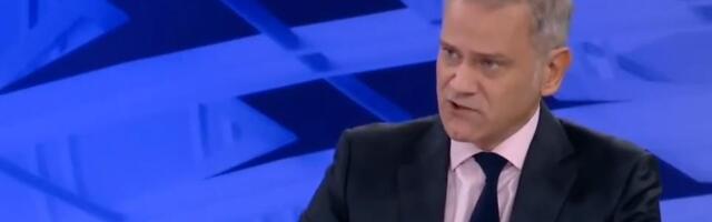 BORKO STEFANOVIĆ CRTA NEISTOMIŠLJENICIMA METU NA ČELU: Slagao da nije bilo nasilja prema ljudima u "Ćacilendu", pa ih brutalno izvređao (VIDEO)