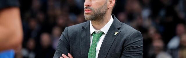 SELEKTOR SRBIJE OSTAO U ŠOKU, NIJE NI SLUTIO ŠTA ĆE DOBITI NA POKLON! Navijači Bešiktaša oduševili Alimpijevića, pogledajte ovu ludnicu u Istanbulu! VIDEO