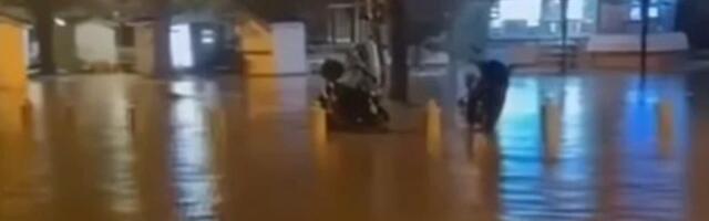 Potop u CG, Kotor pod vodom: Poplavljeni putevi, ciklon juri ka Srbiji (VIDEO)