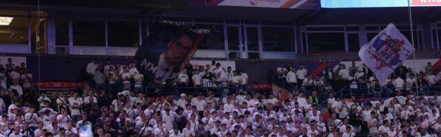 Pogledajte spektakularne prizore iz Arene: Više od 30.000 ljudi skandira "Aleksandar Vučić"