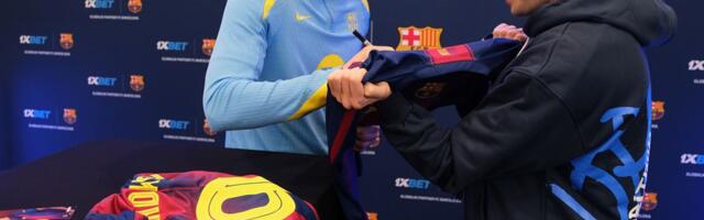 Fudbaleri Barselone Levandovski i Ščesni kakve do sada niste videli: Srbi i Poljaci su braća! Volimo Srbiju, želimo da pričamo na vašem jeziku! /VIDEO/