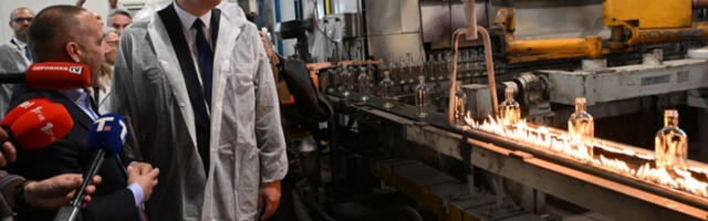 Српска фабрика стакла диже се опет из пепела