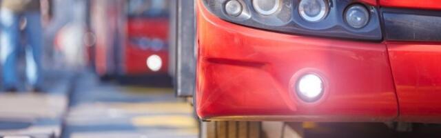 Sudar dva gradska autobusa kod stajališta na NBG