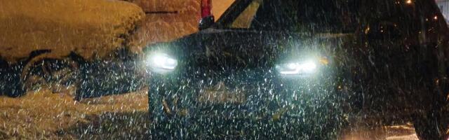 PUTEVI SRBIJE IMAJU VAŽNO OBAVEŠTENJE ZA SVE VOZAČE Savetuje se poseban oprez u vožnji, zimska oprema obavezna! Evo šta je neophodno da imate FOTO