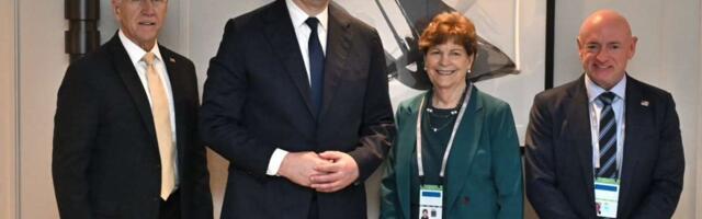 VUČIĆ SE U MINHENU SASTAO SA AMERIČKIM SENATORIMA: Otkrio šta je prioritet naše zemlje, pa poručio - Srbija je suverena zemlja i samostalno donosi odluke