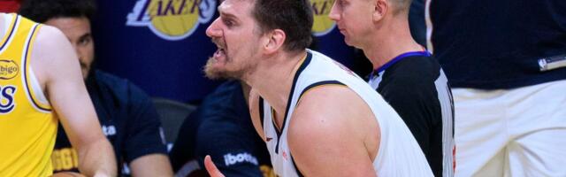 Jokić eksplodirao: Urlao na saigrače, trener se povukao bez reči! /VIDEO/
