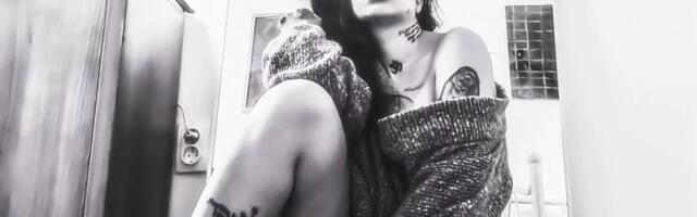 DUNJI ILIĆ OTKAZALA LEVA STRANA TELA! Pevačica u stanju agonije počela samu sebe da grize, pa potpuno uništila ovaj deo ruke: UZNEMIRUJUĆE