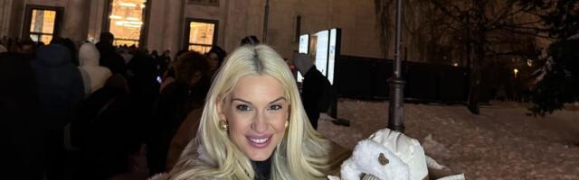 "Naših 6 meseci ljubavi": Anja Mit sa sinom u zagrljaju, podelila lepe vesti (foto)