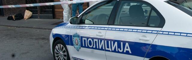 UŽAS u Obrenovcu: Muškarca isekli po telu