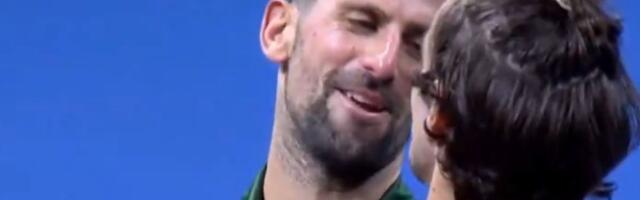 Đoković ga porazio pre 14 dana, prelepa devojka na udaru zbog njega: "Vređaju je jer misle da prodajem mečeve"