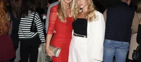 NA MARIJIN KONCERT DOŠLE SESTRE KOJE SU UDATE ZA DVA NAJBOGATIJA MUŠKARCA U SRBIJI! Jedna se zbog braka odrekla karijere, a druga voli Karleušinog bivšeg muža