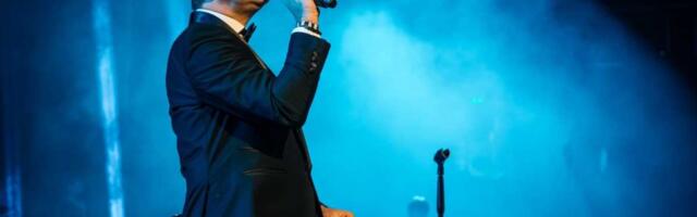 ZA TRI MESECA ČAK ČETIRI PUTA NAPUNIO ARENU: Vlado Georgiev od obožavateljke dobio nesvakidašnji poklon: Evo čime ga je iznenadila (FOTO/VIDEO)