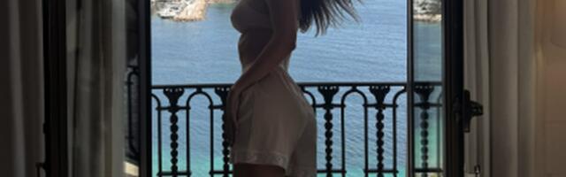 Supruga Nemanje Nedovića očarala sve fotografijama u spavaćici iz hotelske sobe /FOTO/