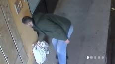 SRBIJA GLEDA I NE VERUJE: Novosađanin svakog dana baca đubre ispred ovog ulaza u kom ne stanuje, a razlog je da se prekrstiš i levom i desnom (VIDEO)