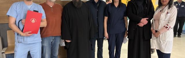 „Dobri Samarjanin” donirao pet invalidskih kolica Urgentnom centru UKC Niš