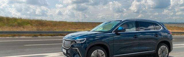 VOZAČE DANAS OČEKUJU VELIKE GUŽVE I JAK VETAR! AMSS upozorava: Jaki bočni udari vetra rizik za lakša vozila, ali i za teretna vozila, autobuse i prikolice