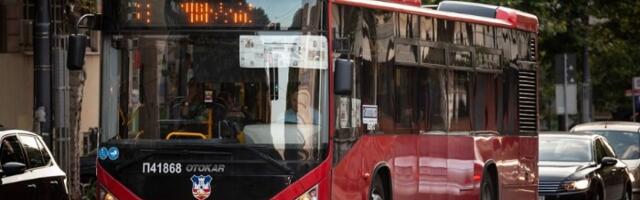 Nasilnik provocirao pa napao starijeg čoveka na liniji 59