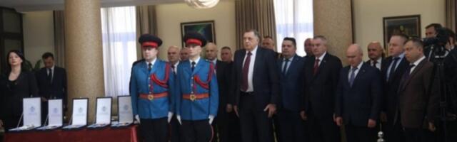 DODIK URUČIO ODLIKOVANjA PREDSTAVNICIMA RUSIJE: ''Ovo je dokaz odlične saradnje sa Ruskom Federacijom''