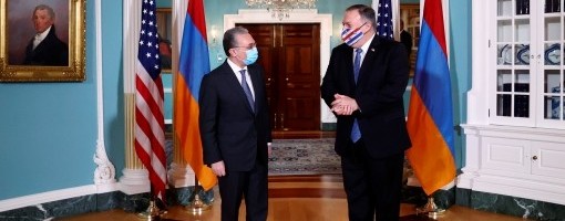 Šefovi diplomatija Jermenije i Azerbejdžana u Vašingtonu, borbe se nastavljaju u Nagorno-Karabahu