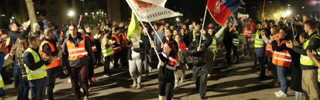 Studenti iz Jagodine nastavili protestnu šetnju ka Kraljevu (VIDEO)